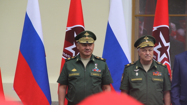 Шойгу заявил об увеличении в 2,5 раза численности войск НАТО у границ РФ