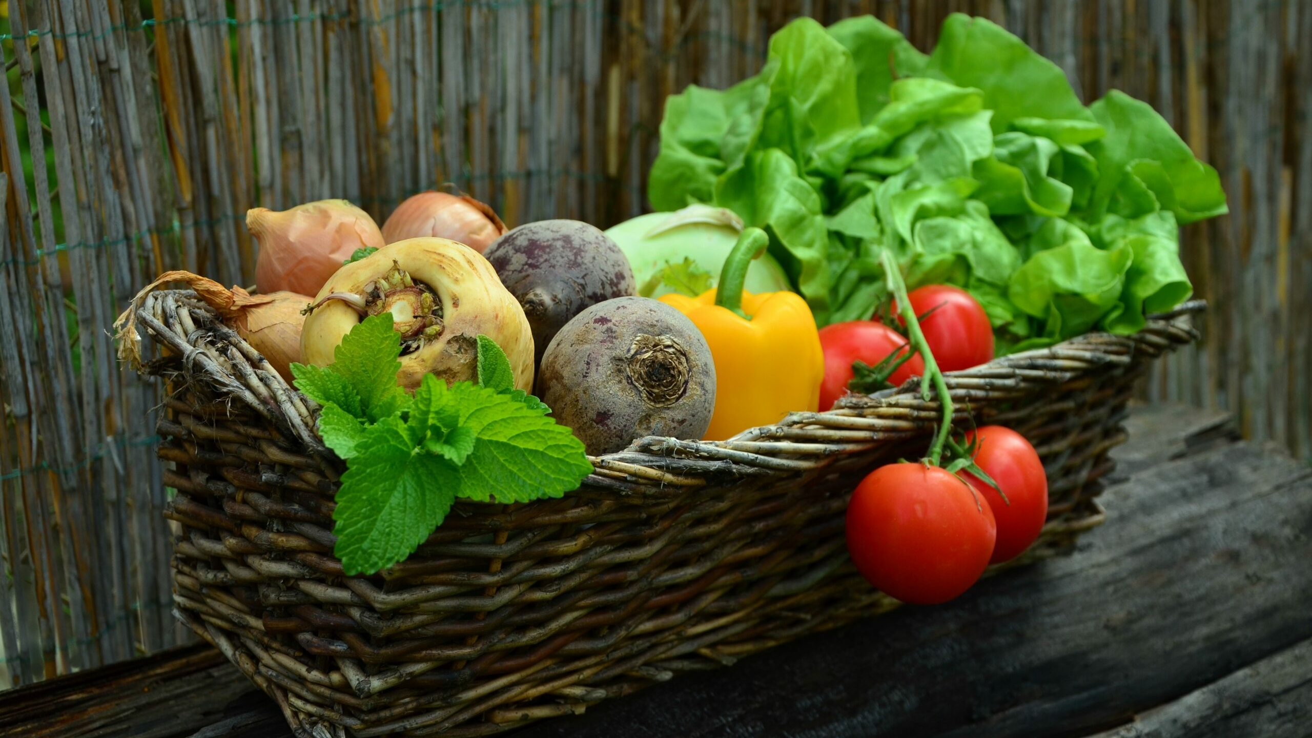 Псковский Комздрав рассказал, сколько нужно есть овощей и фруктов в день