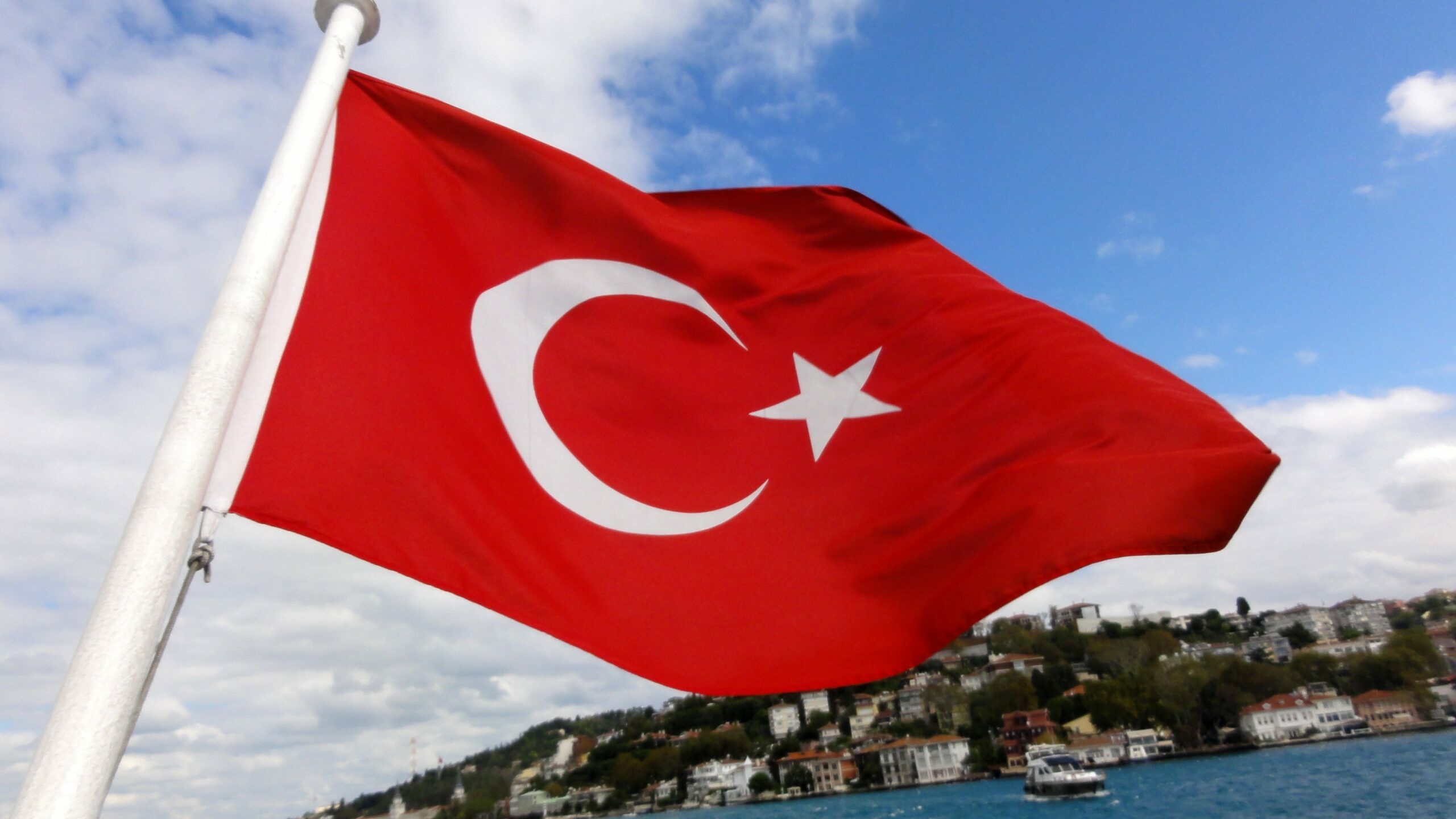 Из-за новых санкций российским туристам станет сложнее путешествовать в Турцию