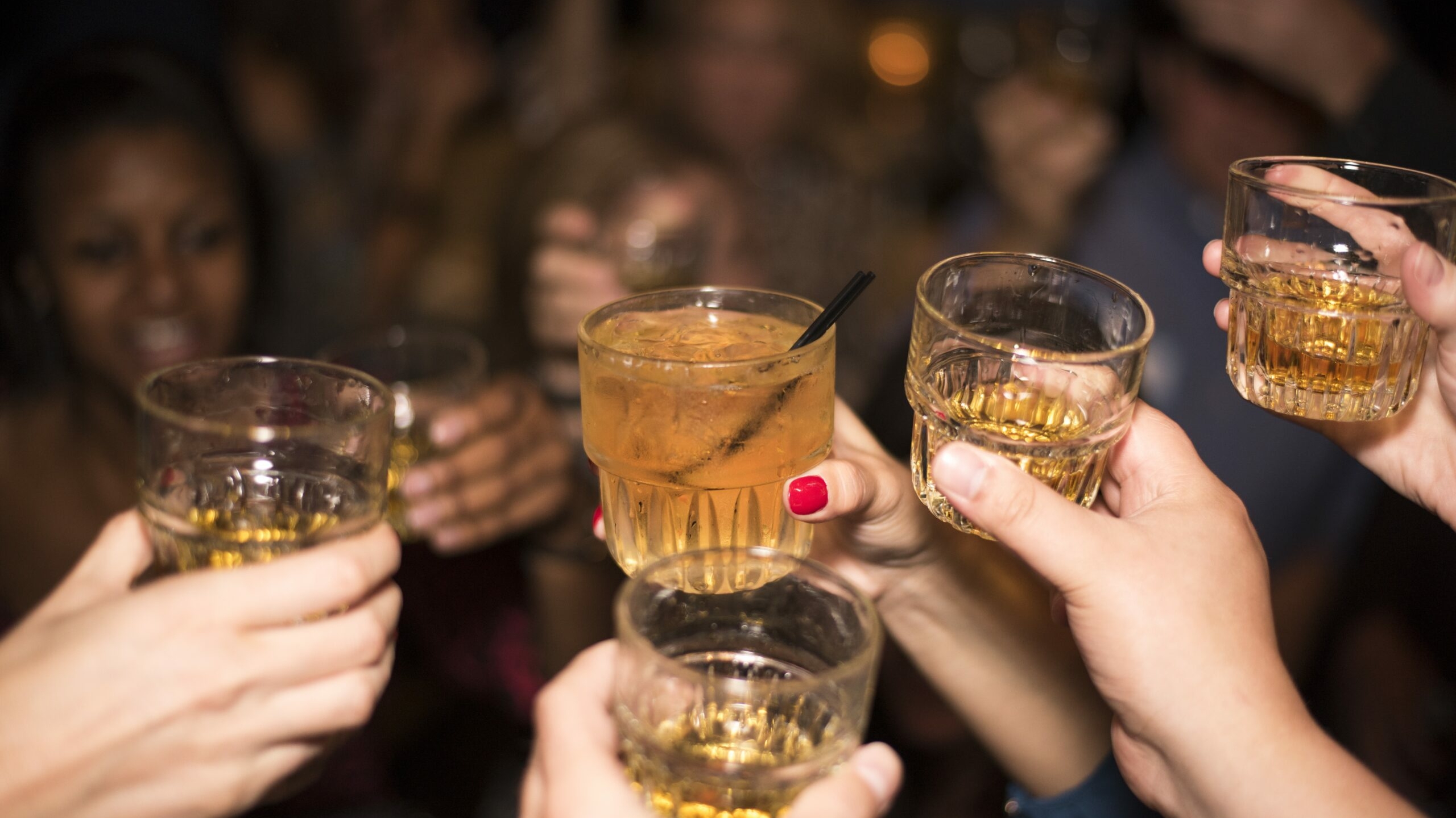 Ученые выяснили, как ген неприятия к алкоголю может повлиять на развитие рака