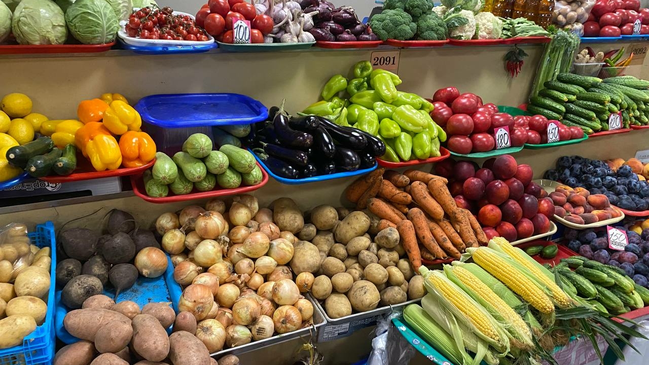Продукты в России стали продаваться хуже, но цены не упали: анализ объяснил причины
