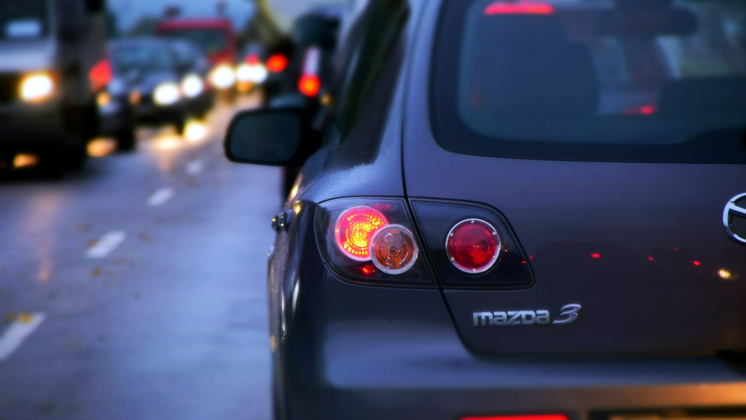 Россияне снова могут купить машины Mazda с заводской гарантией