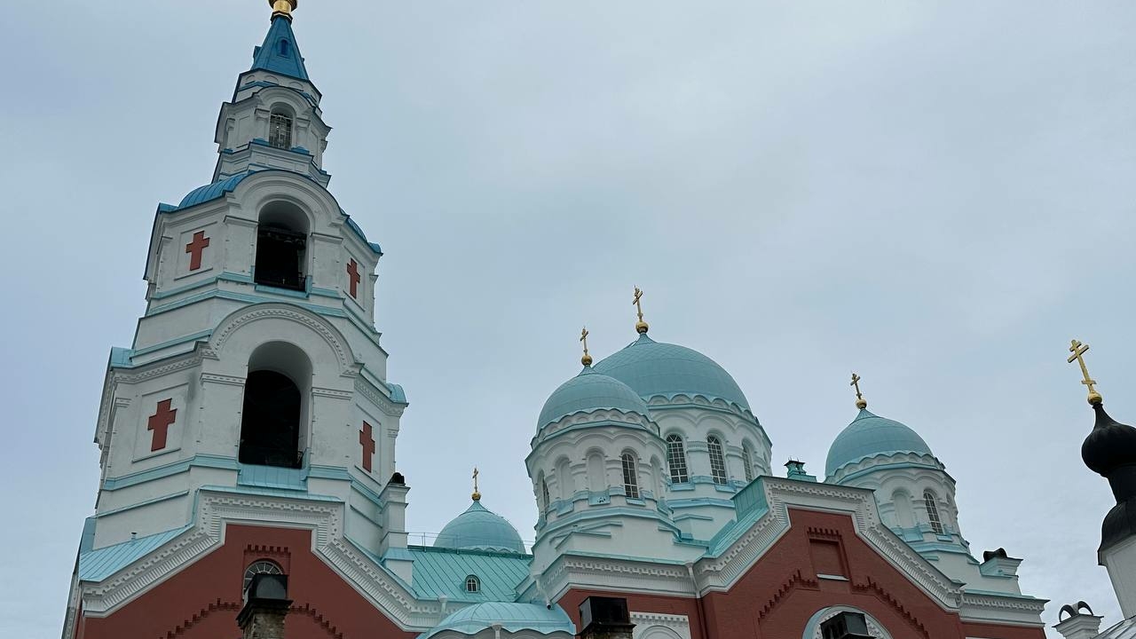 Круиз из Петербурга на Валаам обернулся массовым отравлением туристов