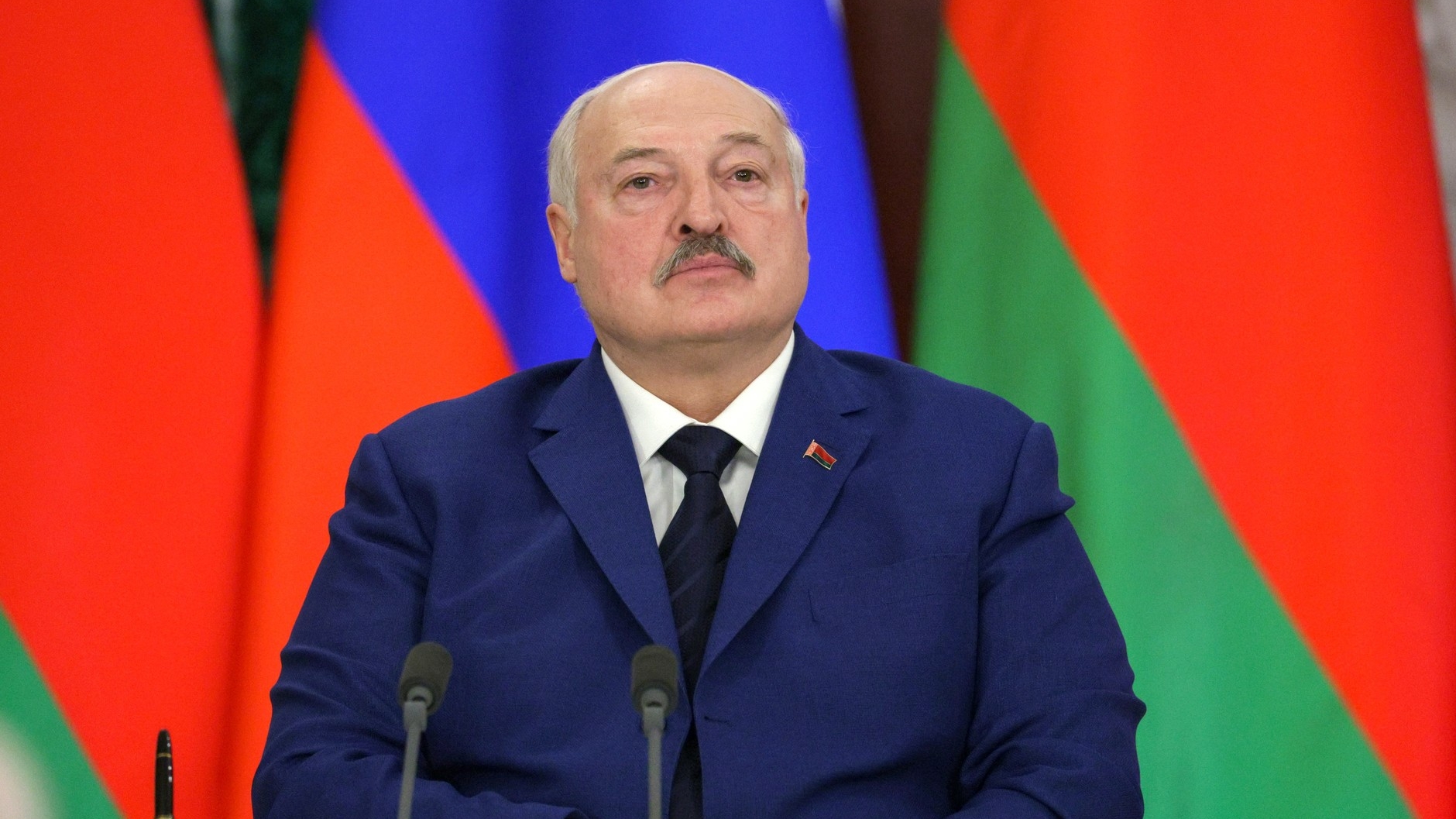 Politico: Президент Лукашенко оставил Белоруссию без картошки